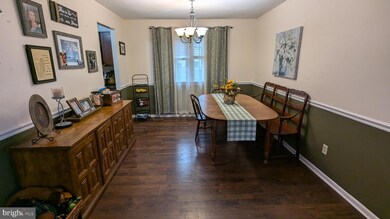 1604 Salinus Ct, Lansdale, PA 19446 - photo 5