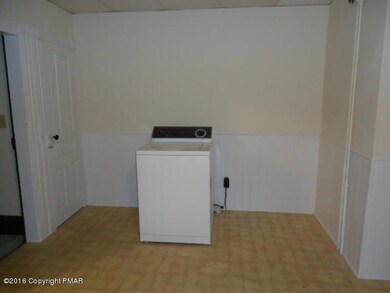 706 Scott St, Stroudsburg, PA 18360 - photo 6