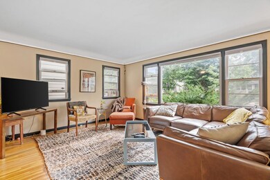 19-web-or-mls-3112 45th Ave S-9.jpg