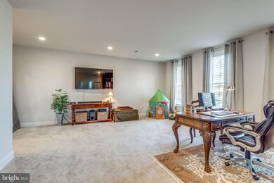 43159 Clarendon Square, Ashburn, VA 20148 - photo 5