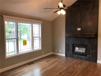 106 E Olive St, Raymore, MO 64083 - photo 3