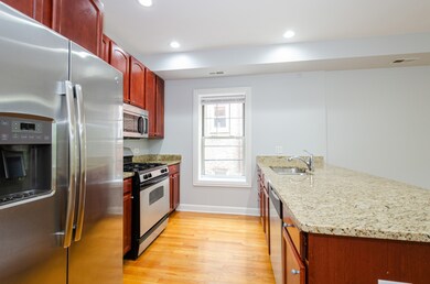 7357 N Ashland Blvd unit 2, Chicago, IL 60626 - photo 2