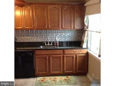 12 Ashbourne Rd, Darby, PA 19023 - photo 7