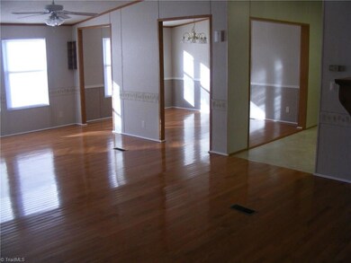 3043 Brookside Ct, Asheboro, NC 27205 - photo 6