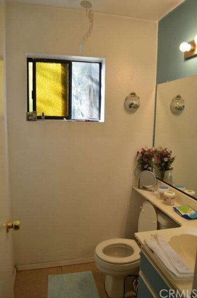 Down stairs Half Bath