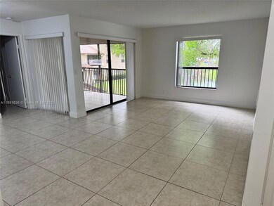3817 Cocoplum Cir unit 3585, Coconut Creek, FL 33063 - photo 6