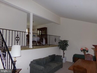 12223 Guinevere Rd, Glenn Dale, MD 20769 - photo 4