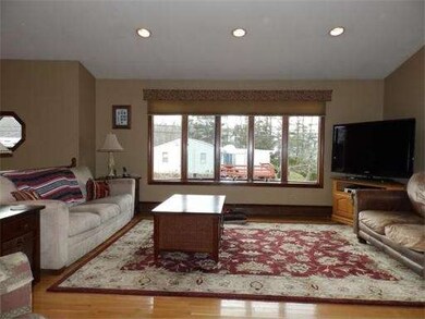 6 Homer St, North Dartmouth, MA 02747 - photo 6