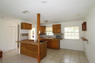 2022 SE West Dunbrooke Cir, Port Saint Lucie, FL 34952 - photo 2