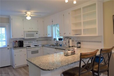 2313 Burnette Dr, Greensboro, NC 27406 - photo 6