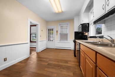 175 Lincoln St, Middletown, CT 06457 - photo 7