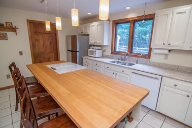 17 Surrey Ln, Durham, NH 03824 - photo 5