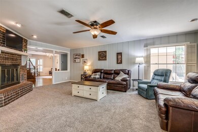 805 S Rusk St, Gainesville, TX 76240 - photo 7