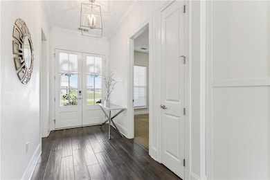 Pretty entrance with lots of natural light
