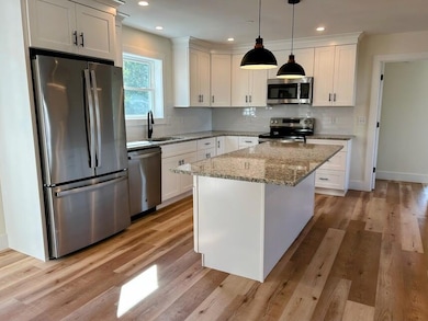 8 Hummingbird Ln, Sanford, ME 04073 - photo 5