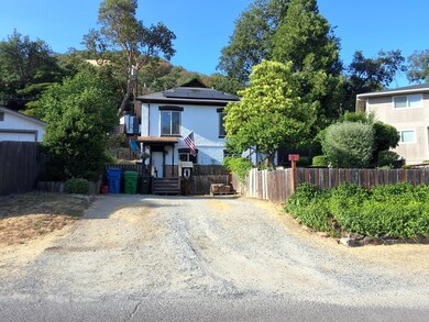 551 6th Ave, Central Point, OR 97502 - photo 2