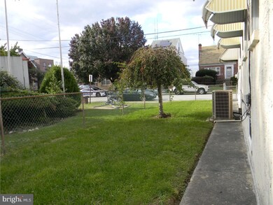 1305 E 12th St, Crum Lynne, PA 19022 - photo 3