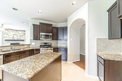 202 Black Swan Place, the Woodlands, TX 77354 - photo 6