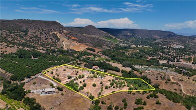 22735 Carancho Rd, Temecula, CA 92590 - photo 2