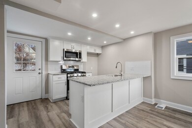 66 Melrose St, Springfield, MA 01109 - photo 7