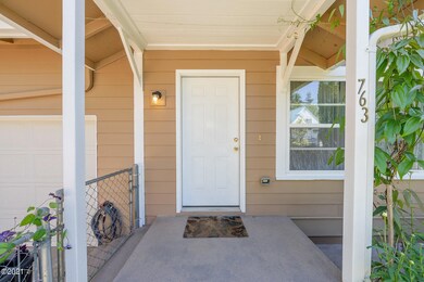 front door SE 7th