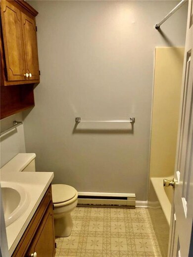 4501 N Hedgerow Dr unit 6, Allentown, PA 18103 - photo 7