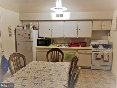 324 N Carey St, Baltimore, MD 21223 - photo 7