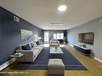 586 Oder Ave, Staten Island, NY 10304 - photo 2