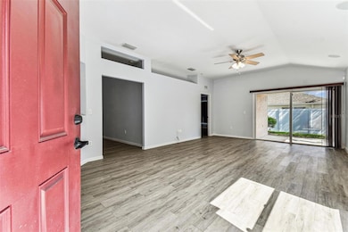 31434 Shaker Cir, Wesley Chapel, FL 33543 - photo 3