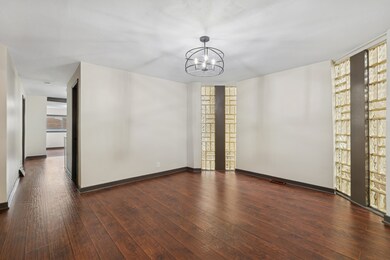 3045 W Eastwood Ave unit 1, Chicago, IL 60625 - photo 6