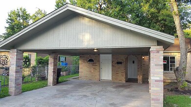 10426 Bucknell Rd, Houston, TX 77016 - photo 3