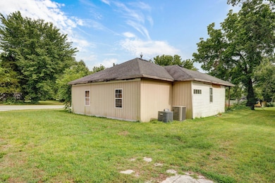 427 Morgan Ave-4