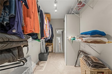 315 N Spruce St unit 106, Winston Salem, NC 27101 - photo 2