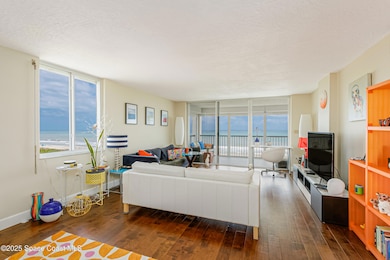 22_1555HighwayA1A208_mls