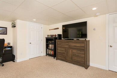 27 Hillside Ln, Newmarket, NH 03857 - photo 7