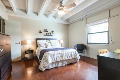 2408 Leon St unit 113C, Austin, TX 78705 - photo 5