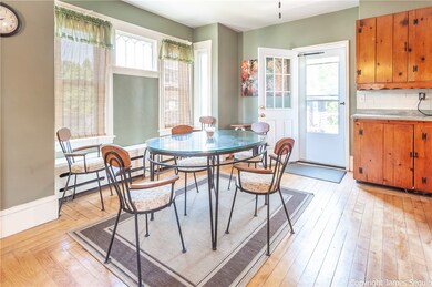 174 Bucklin St, Pawtucket, RI 02861 - photo 7