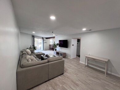 39 Christopher Dr unit B, Stoughton, MA 02072 - photo 3