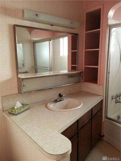 2761 NW Nichols Blvd, Longview, WA 98632 - photo 4