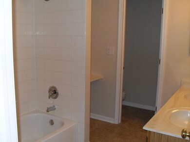 201 Grandview Ct unit 2, Algonquin, IL 60102 - photo 5