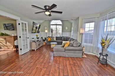 219 Orchard View Dr, Effort, PA 18330 - photo 4