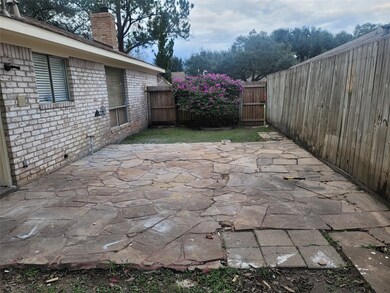 6907 Dusty Dawn Dr, Houston, TX 77086 - photo 4