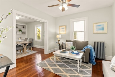 1st Flr Living Room
