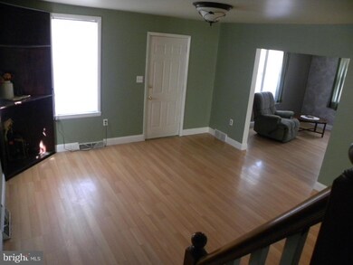 3900 Lincoln St, Chambersburg, PA 17202 - photo 2