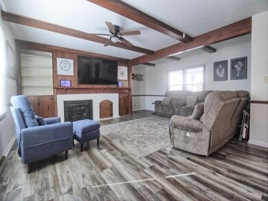 805 Morning Glory Ln, Connersville, IN 47331 - photo 2