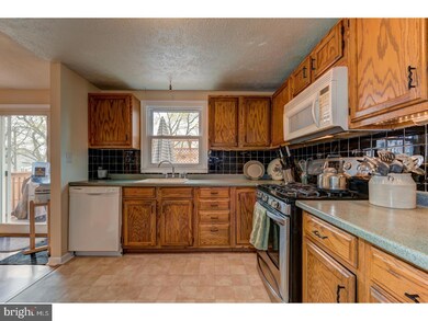 145 Independence Dr, Morrisville, PA 19067 - photo 7