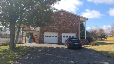 623 Buckner Dr, Frankfort, KY 40601 - photo 3