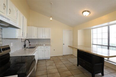 24419 Running Iron Dr, Hockley, TX 77447 - photo 4