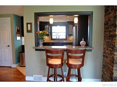 Kitchen Beautiful Breakfast Bar