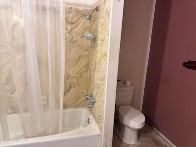 2418 S Palm Springs Dr, Tucson, AZ 85710 - photo 5